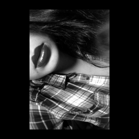 Profile Picture of Erika Mohtadi (@erikamohtadi) on Poshmark