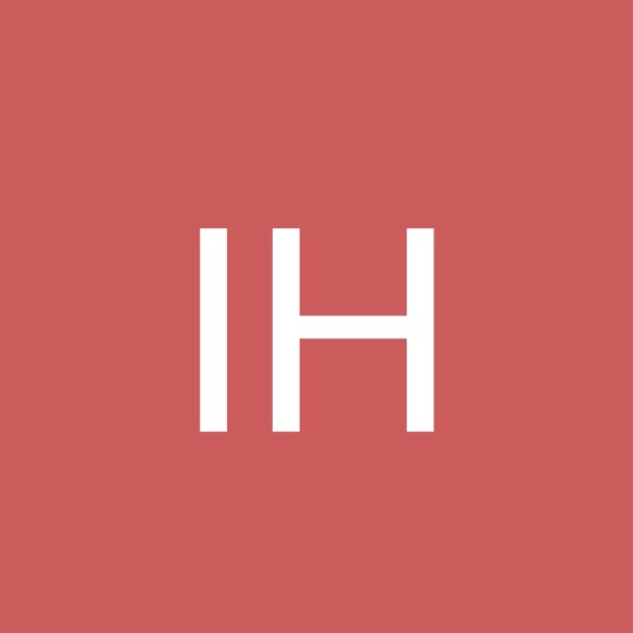 Profile Picture of Isabelle Honegger (@i_honegger) on Poshmark