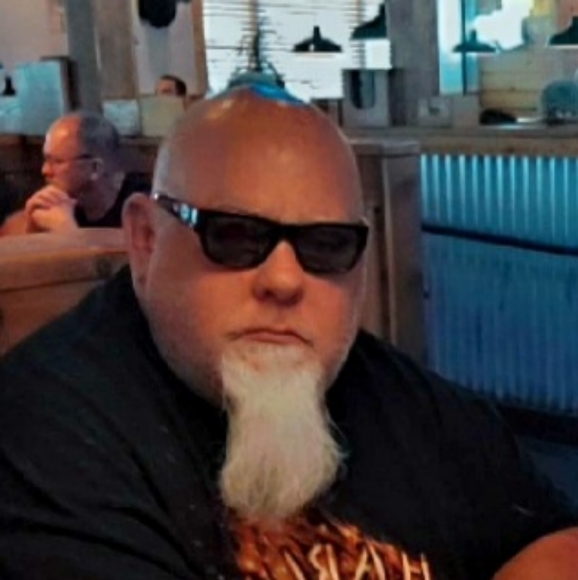 Profile Picture of John Puffer (@johnpuffer) on Poshmark