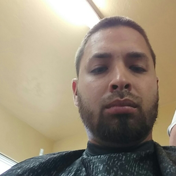 Wilfredo Caban - Poshmark Profile Picture of Wilfredo Caban (@wilfrelija) on Poshmark