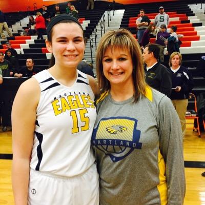 Profile Picture of Lisa Dunleavy (@lisasued13) on Twitter