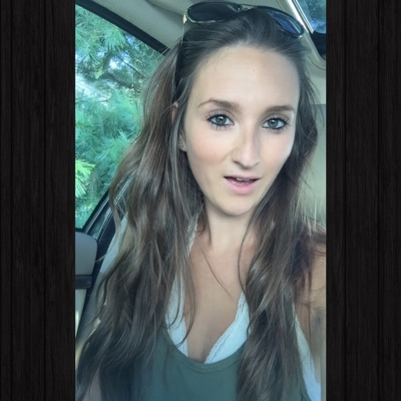 Profile Picture of Michaela Canning (@mcanning) on Poshmark