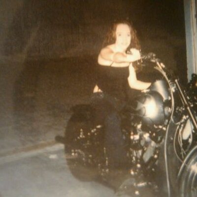 Amanda Sublett - Twitter Profile Picture of Amanda Sublett (@kandymandy1980) on Twitter