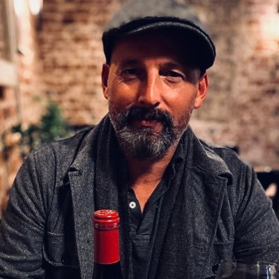 Profile Picture of Andy (@darleyabbeywine) on Twitter