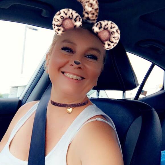Profile Picture of Wendy Martindale (@wendymartindale) on Poshmark
