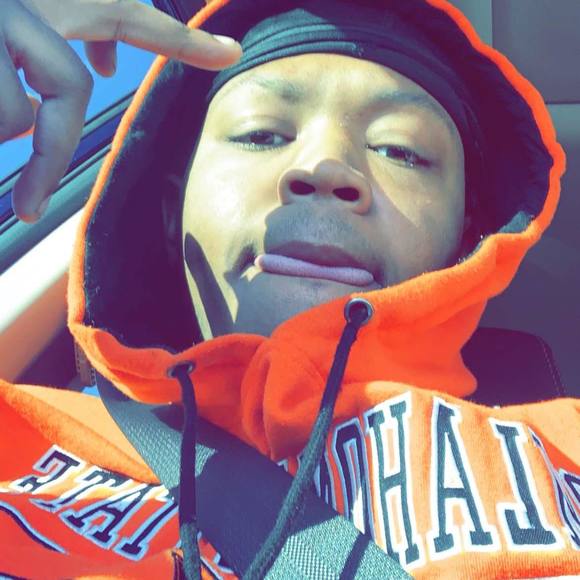 Profile Picture of Alvin Blyther (@alvin22323) on Poshmark