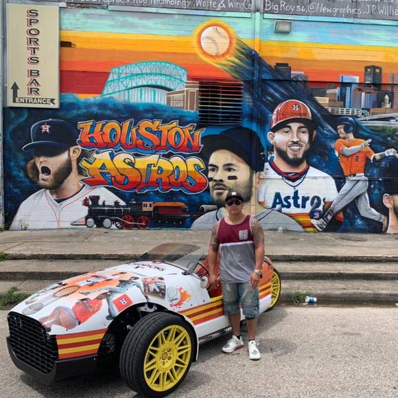 Profile Picture of Roc Borjas (@arioc1) on Poshmark