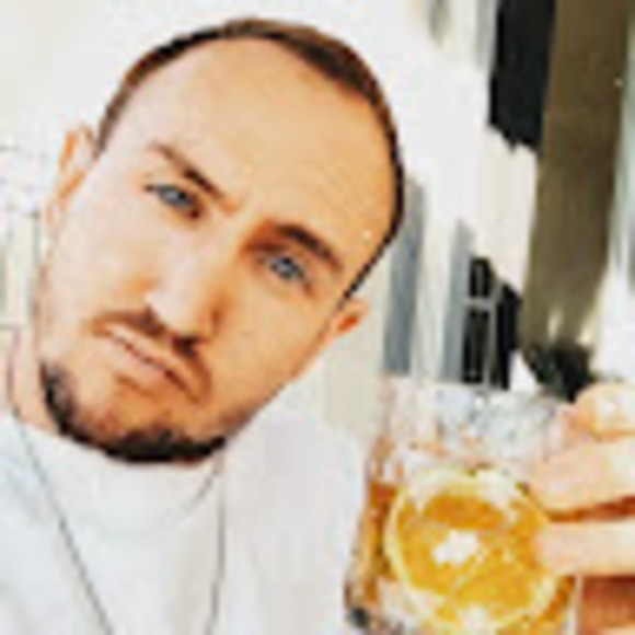 Profile Picture of Alexandre Carayon (@a_carayon) on Poshmark