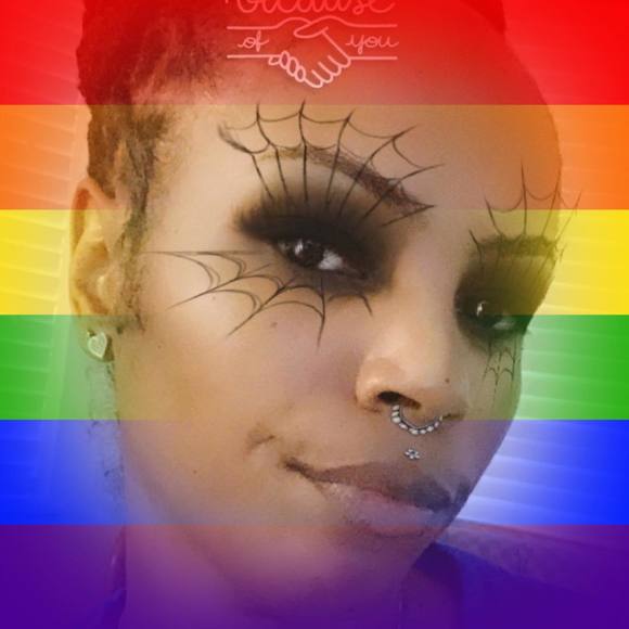 Profile Picture of Msbill Linzie (@linziebill) on Poshmark