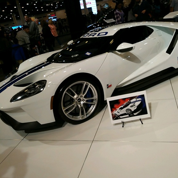 Profile Picture of Tony Silva (@silvarock30) on Poshmark