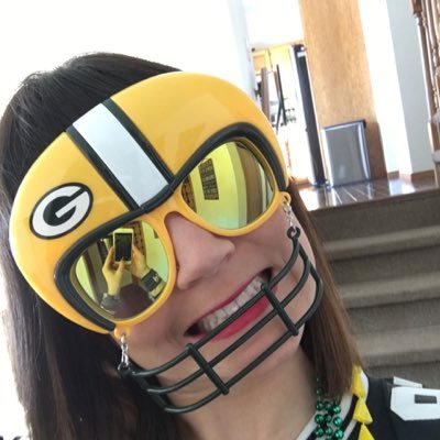 Profile Picture of Mackenzie Douglas (@MsDouglasReads) on Twitter