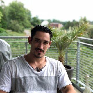 Profile Picture of Claudius Doll (@raphael.moll.969) on Facebook