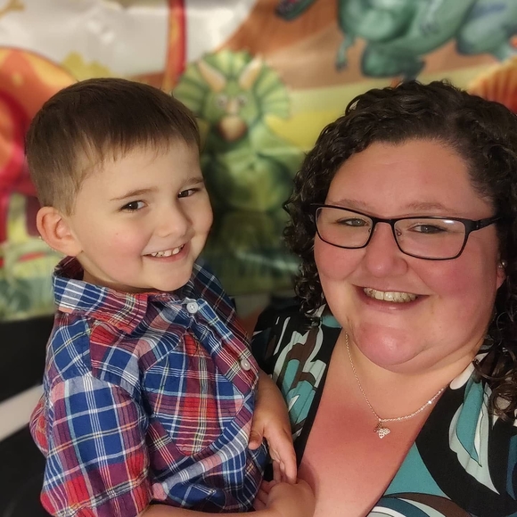 Profile Picture of Jaime Smith (@jaimes317) on Poshmark