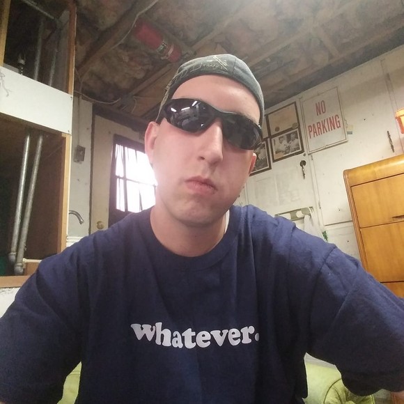 Profile Picture of Dustin Moore (@dustincmoore333) on Poshmark