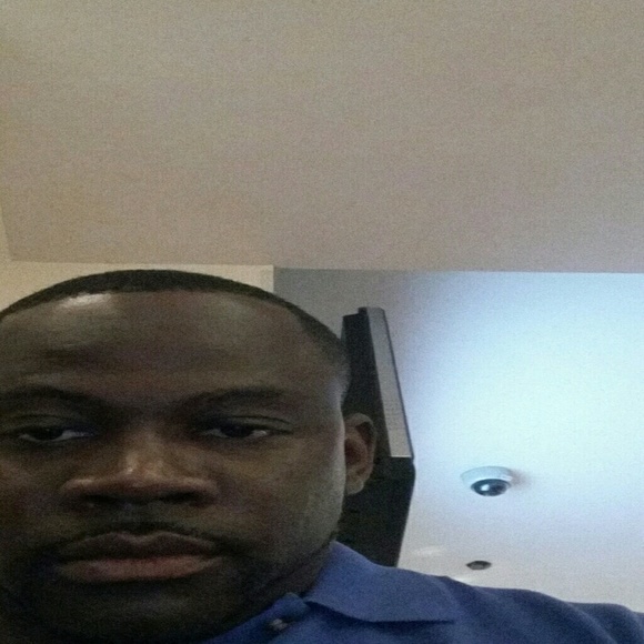 Profile Picture of Frantz Jules (@frantz77) on Poshmark