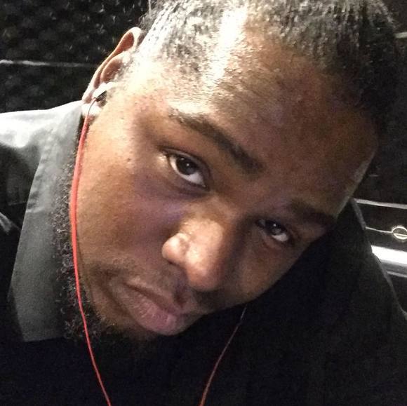 Profile Picture of Kine Daniels-porter (@kyngd91) on Poshmark