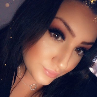 Profile Picture of Jade Hobbs (@JadeHobbs10) on Twitter