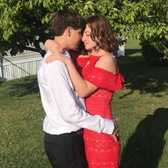 Profile Picture of Alison Zachrich (@zachrich13) on Poshmark