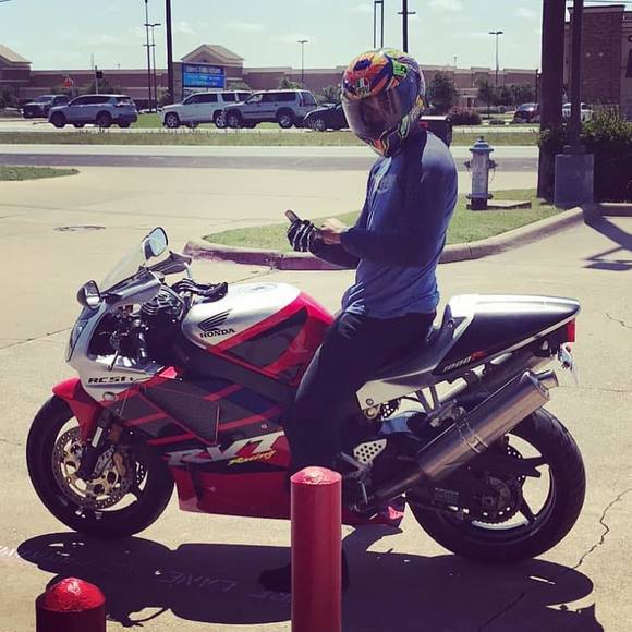 Profile Picture of Will Mitchell (@famoussticks) on Poshmark