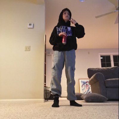 Profile Picture of nolan lynch (@nolanlynch13) on Twitter