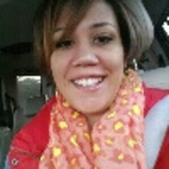 Profile Picture of Laurette Sirkin (@lsirkin) on Poshmark