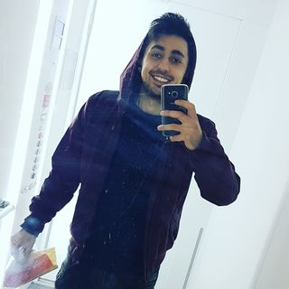 Profile Picture of Ehsan Hashemi (@ehsan.hashemi.18) on Facebook