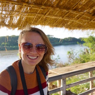 Profile Picture of Danielle KeetonOlsen (@DanielleRose84) on Twitter