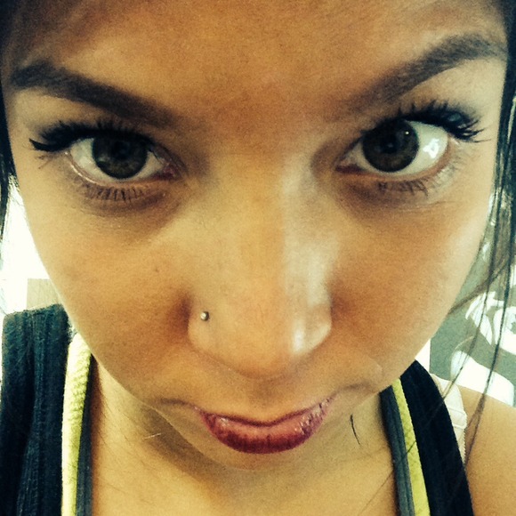 Profile Picture of Elizabeth Carlota (@misscarlota) on Poshmark