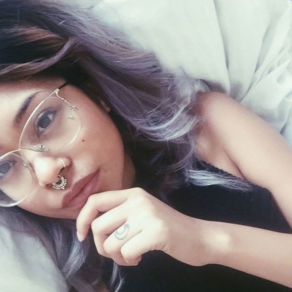 Profile Picture of Ruby Angela (@ruby_angela) on Poshmark