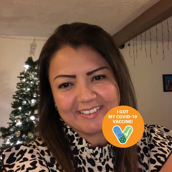 Alexandra Farfan - Poshmark Profile Picture of Alexandra Farfan (@onchito23) on Poshmark