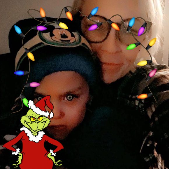 Profile Picture of Beth Chenault (@bethcen) on Poshmark