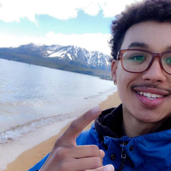 Profile Picture of Isaac Ng (@isaacng) on Poshmark