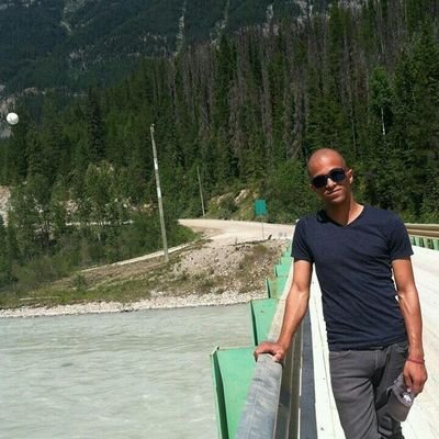 Profile Picture of Greg Weiner (@askforgreg) on Twitter