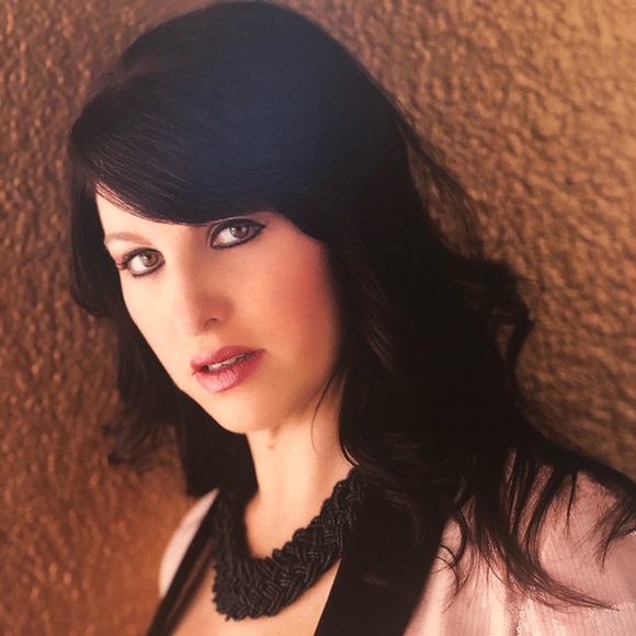 Pamela Litka - Poshmark Profile Picture of Pamela Litka (@pamela2163) on Poshmark