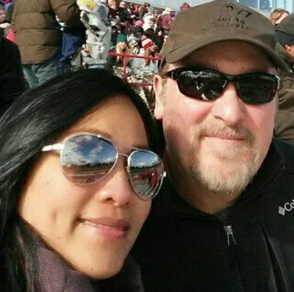 Profile Picture of Christina Syverson (@kitkatots_27) on Poshmark