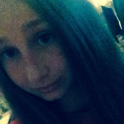 Profile Picture of Chloe (@ChloejeffsChloe) on Twitter