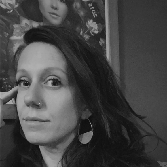 Profile Picture of Lisa Baum (@lisabaum774) on Poshmark
