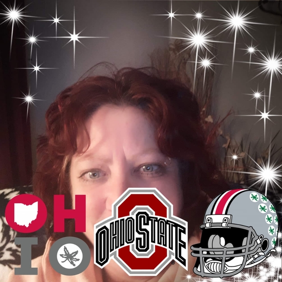 Profile Picture of Tammy Stainer (@mom_rocks2751) on Poshmark