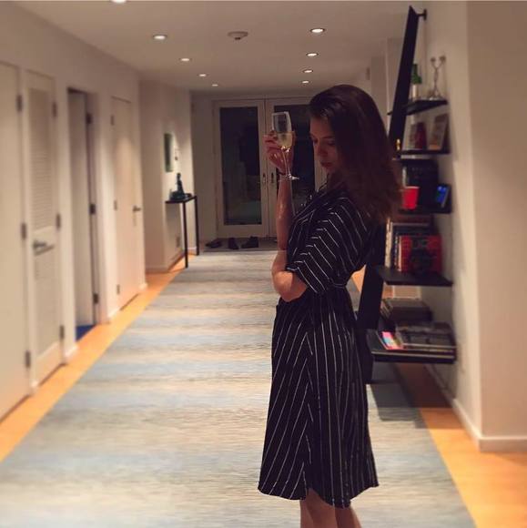 Profile Picture of Alex Shevchuk (@alexshevchuk) on Poshmark