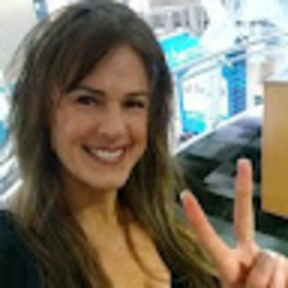 Min Min - Poshmark Profile Picture of Min Min (@minmin962) on Poshmark