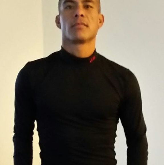 Profile Picture of Manuel Botello (@mbotello77) on Poshmark