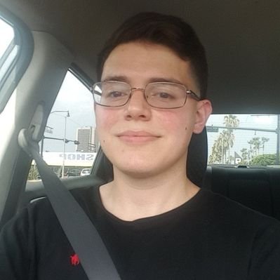 Profile Picture of Christopher Loya (@christopherloya) on Twitter