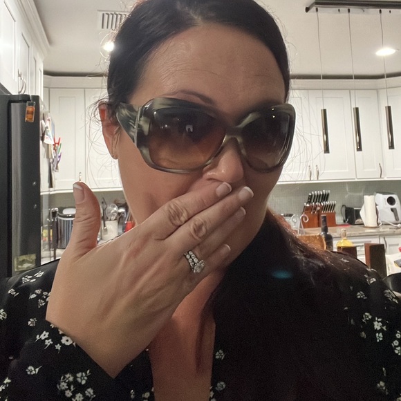 Profile Picture of Sonia Blair (@datsagoodthing) on Poshmark