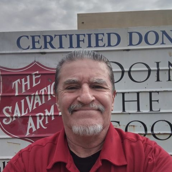 Profile Picture of Raymond Archuleta (@drywallray61) on Poshmark