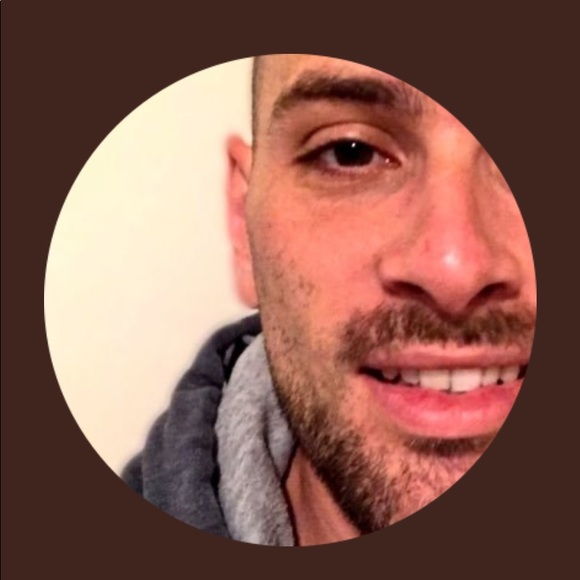 Profile Picture of Andrew Sands (@andrewsands) on Poshmark