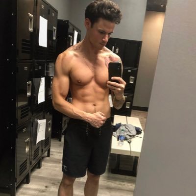 Profile Picture of Mike (@OcchinoMichael) on Twitter