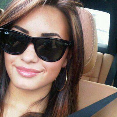 Profile Picture of Miranda Gomez Lovato (@MirandaGomezLov) on Twitter