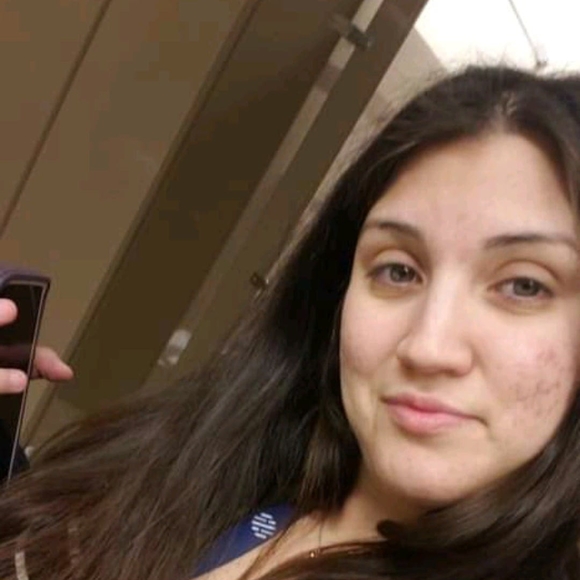 Profile Picture of Gabriella Chavez (@gabbyeli1) on Poshmark