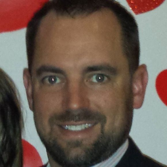 Profile Picture of Derrick Schultz (@derrick_schultz) on Poshmark