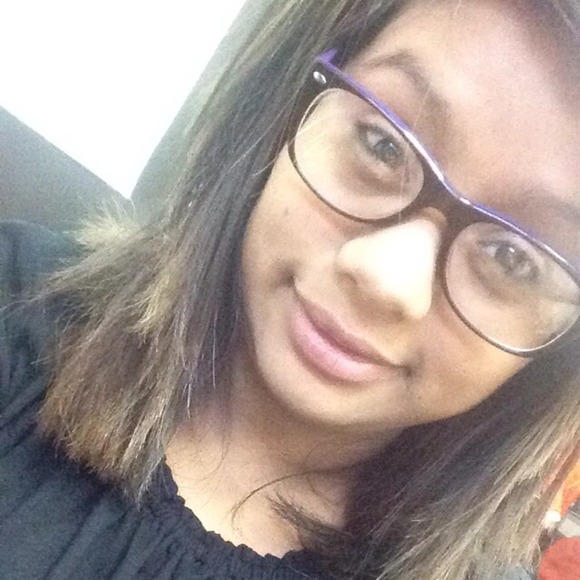 Profile Picture of Manuela Hernandez (@guadalupe124) on Poshmark